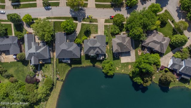4423 Stone Lakes Dr, Louisville, KY 40299