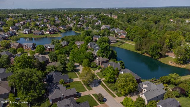 4423 Stone Lakes Dr, Louisville, KY 40299