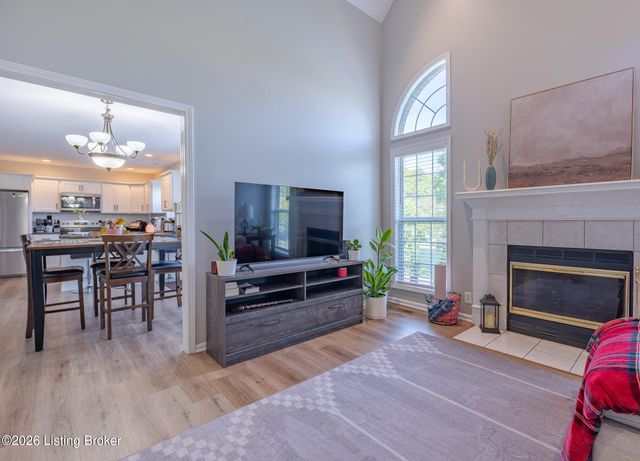 4423 Stone Lakes Dr, Louisville, KY 40299
