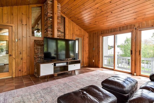 74 White Terrace, Marlborough, MA 01752