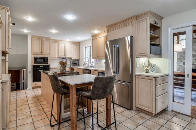 74 White Terrace, Marlborough, MA 01752