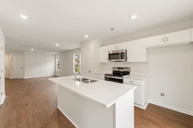 155 Cloverfield Lane, Spartanburg, SC 29303