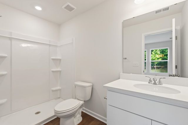155 Cloverfield Lane, Spartanburg, SC 29303