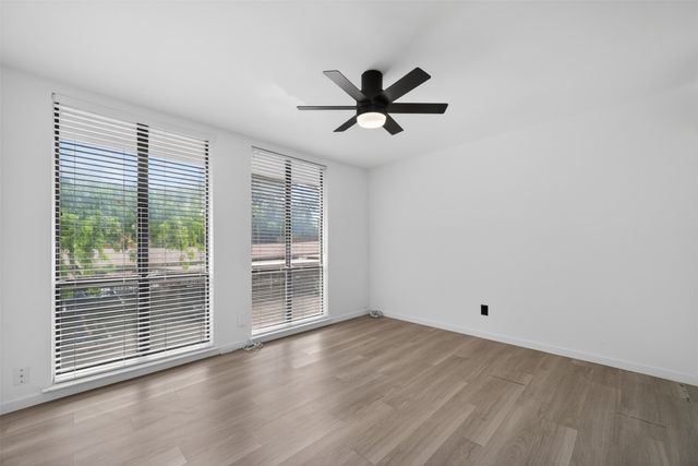 7522 Holly Hill Drive 8, Dallas, TX 75231