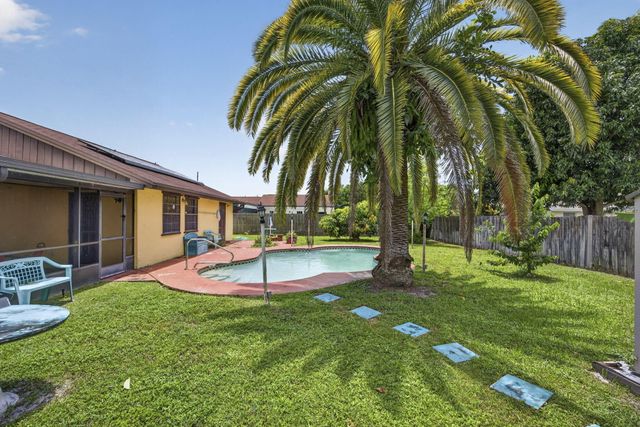 254 LA MANCHA Avenue, Royal Palm Beach, FL 33411
