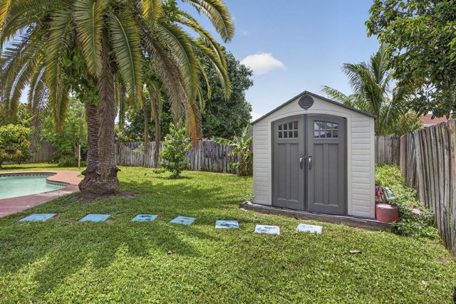 254 LA MANCHA Avenue, Royal Palm Beach, FL 33411