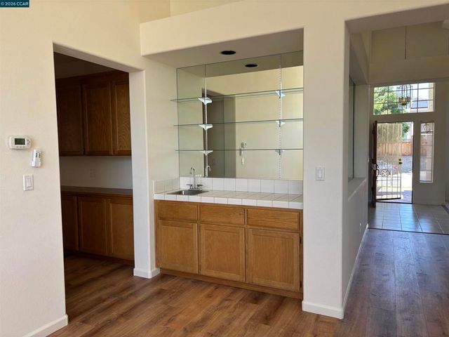 2120 Lynwood Way, Antioch, CA 94509