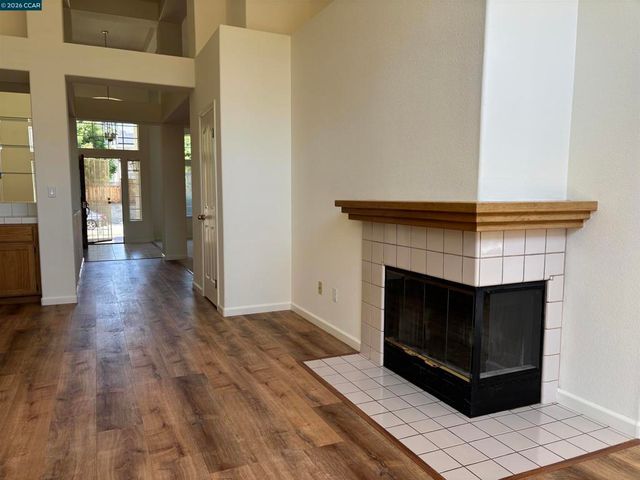 2120 Lynwood Way, Antioch, CA 94509