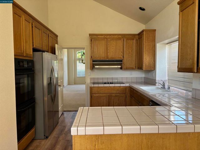 2120 Lynwood Way, Antioch, CA 94509