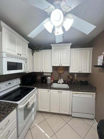 142 Normandy C, Delray Beach, FL 33484