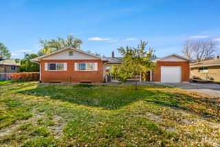 1360 Lawndale Dr, Twin Falls, ID 83301