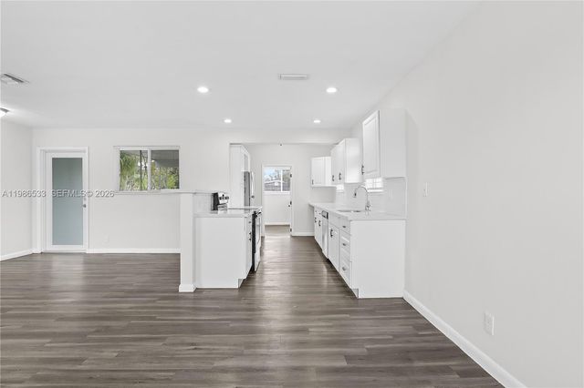 4841 NW 12th Ct, Lauderhill, FL 33313