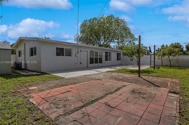 4841 NW 12th Ct, Lauderhill, FL 33313