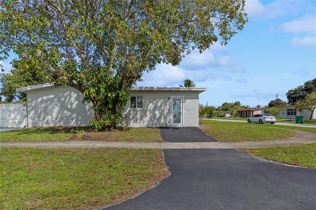 4841 NW 12th Ct, Lauderhill, FL 33313