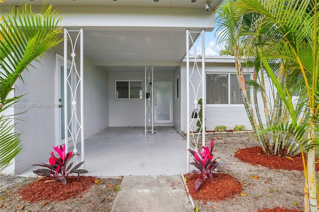 4841 NW 12th Ct, Lauderhill, FL 33313