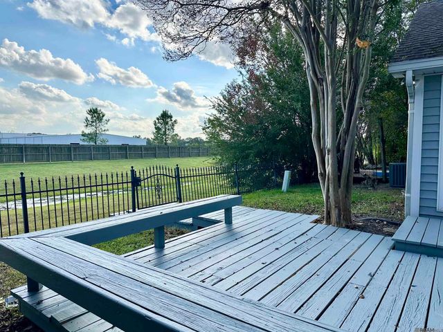 13432 S Fairview Ave, Baton Rouge, LA 70816