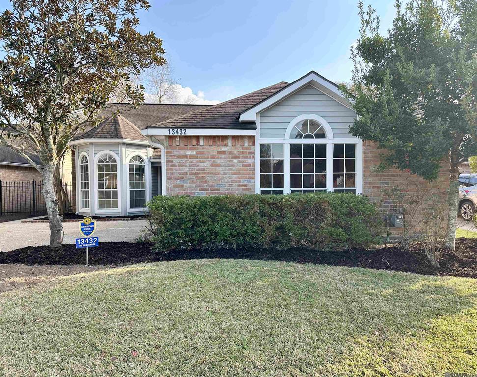 13432 S Fairview Ave, Baton Rouge, LA 70816