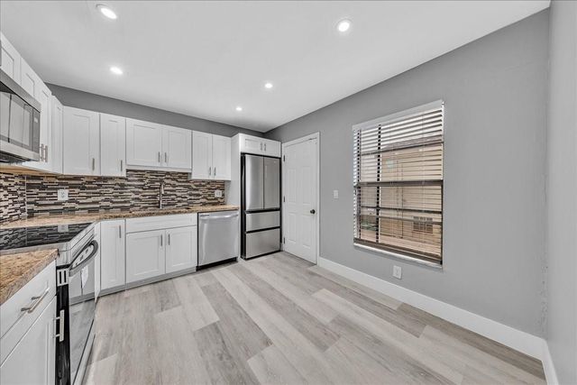 1500 N Congress Avenue C31, West Palm Beach, FL 33401