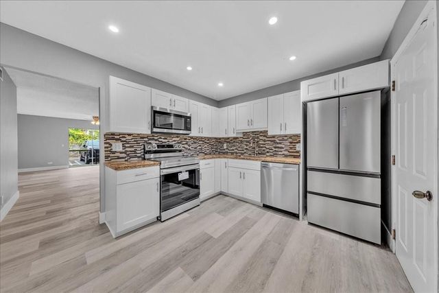 1500 N Congress Avenue C31, West Palm Beach, FL 33401