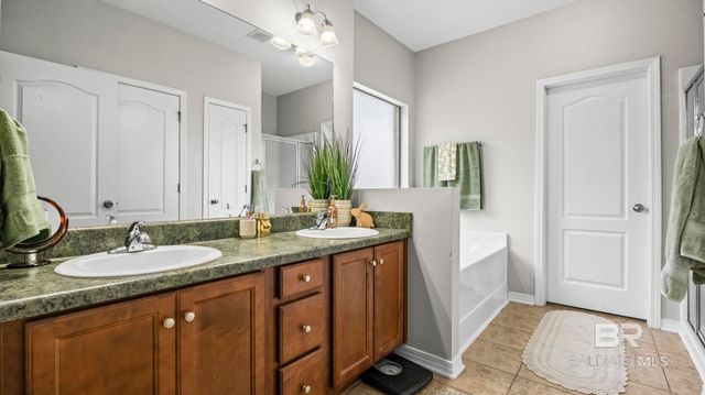 1090 Melbourne Court, Foley, AL 36535