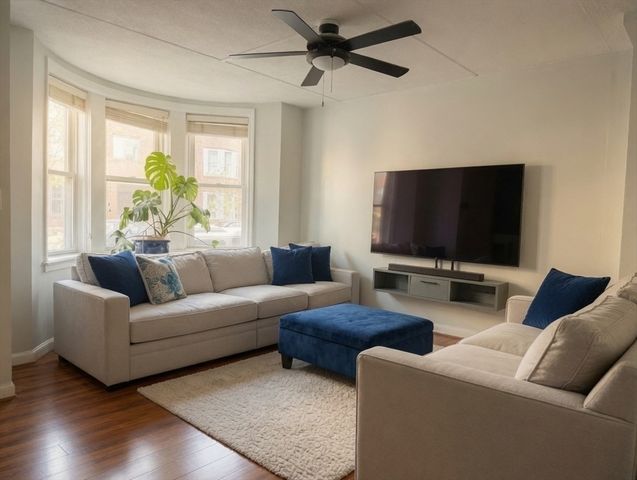 10 Ellingwood 62, Boston, MA 02120