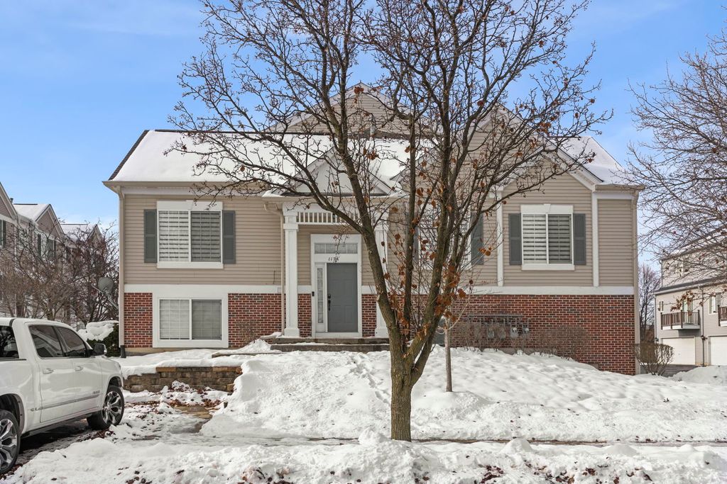117 Enclave Circle A, Bolingbrook, IL 60440