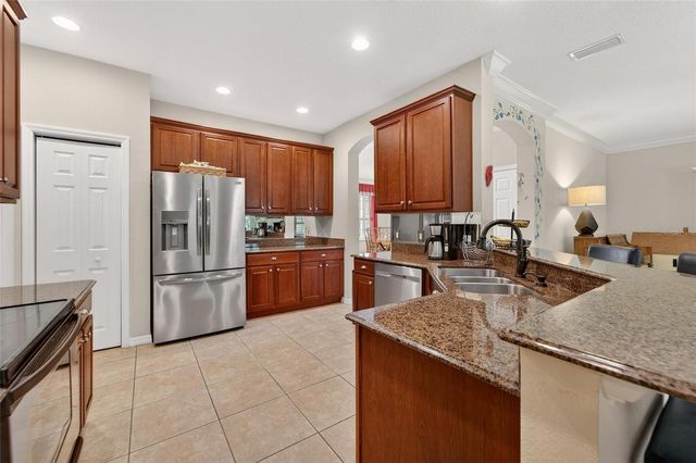 1609 HARVEST GROVE COURT, Valrico, FL 33596