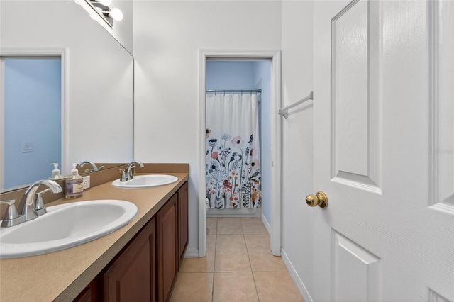 1609 HARVEST GROVE COURT, Valrico, FL 33596