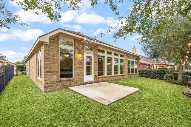 26323 Crystal Cove Lane, Richmond, TX 77406