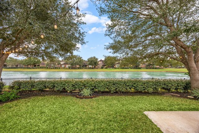 26323 Crystal Cove Lane, Richmond, TX 77406