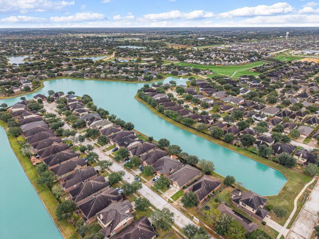 26323 Crystal Cove Lane, Richmond, TX 77406