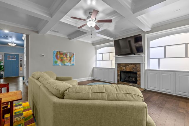 1125 Little Sorrel Rd, Hixson, TN 37343