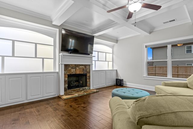 1125 Little Sorrel Rd, Hixson, TN 37343