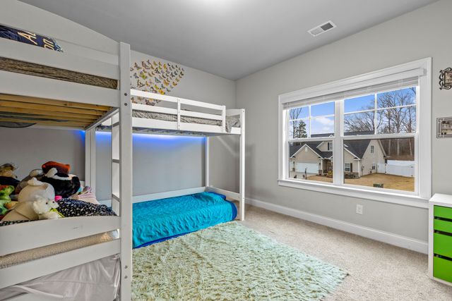 1125 Little Sorrel Rd, Hixson, TN 37343