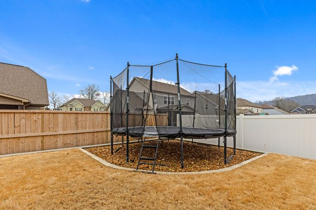 1125 Little Sorrel Rd, Hixson, TN 37343