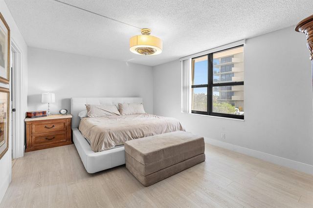 5480 N Ocean Drive A1c, Singer Island, FL 33404