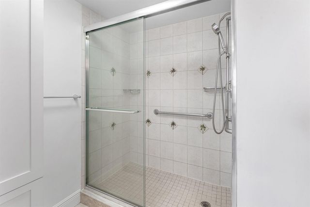 5480 N Ocean Drive A1c, Singer Island, FL 33404