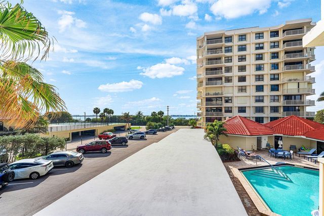 5480 N Ocean Drive A1c, Singer Island, FL 33404