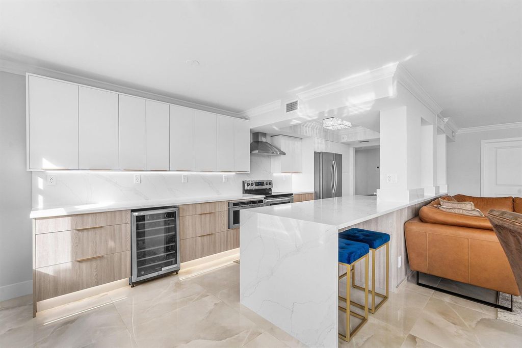5480 N Ocean Drive A1c, Singer Island, FL 33404