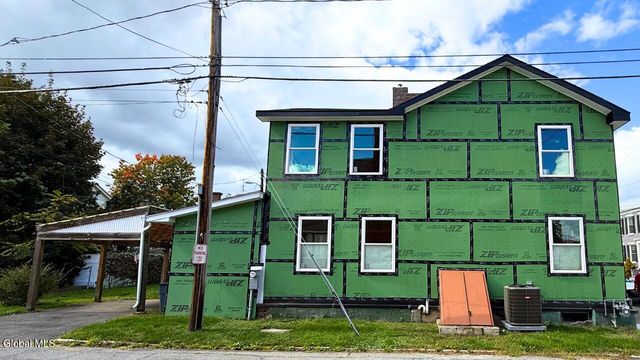 16 Broad Street, Waterford, NY 12188