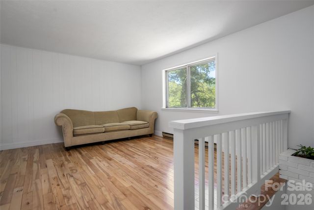 1 Beaverdam Knoll Road, Asheville, NC 28804