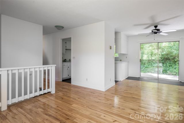 1 Beaverdam Knoll Road, Asheville, NC 28804
