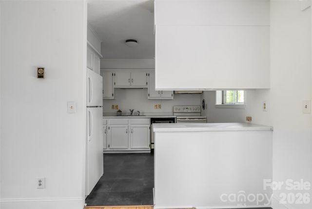 1 Beaverdam Knoll Road, Asheville, NC 28804