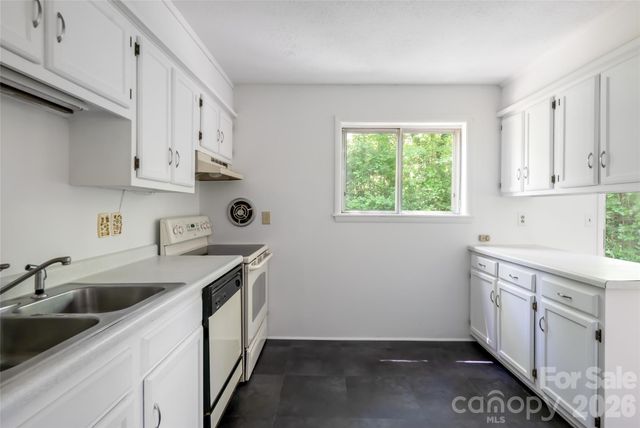 1 Beaverdam Knoll Road, Asheville, NC 28804