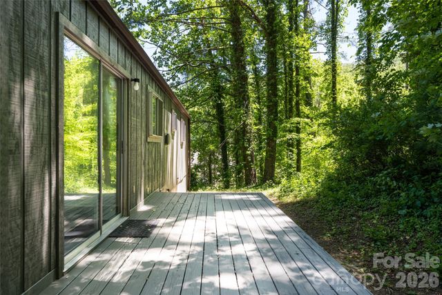 1 Beaverdam Knoll Road, Asheville, NC 28804