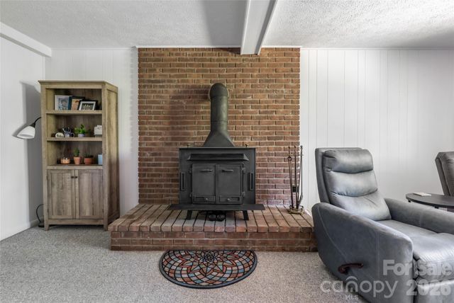 1 Beaverdam Knoll Road, Asheville, NC 28804