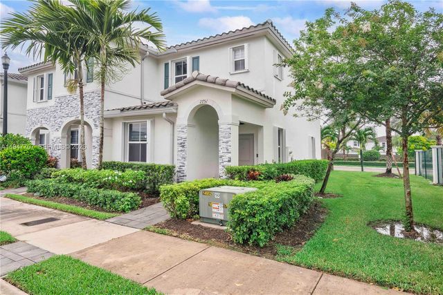 2751 SE 15th St, Homestead, FL 33035