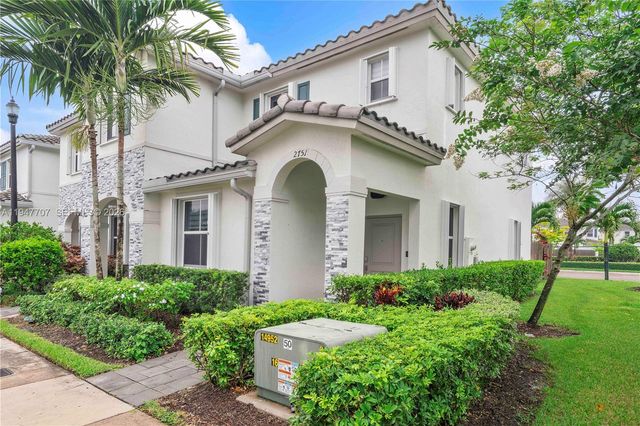 2751 SE 15th St, Homestead, FL 33035