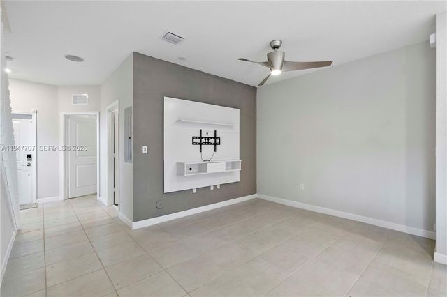 2751 SE 15th St, Homestead, FL 33035