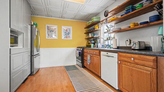 605 N Pleasant Street, Jackson, MI 49202
